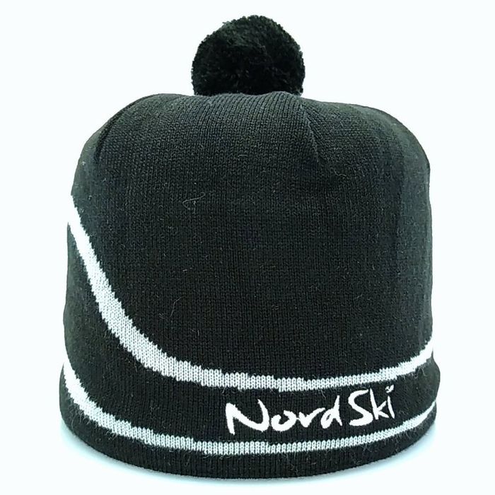 Шапка вязаная NORDSKI Line (черный/белый)