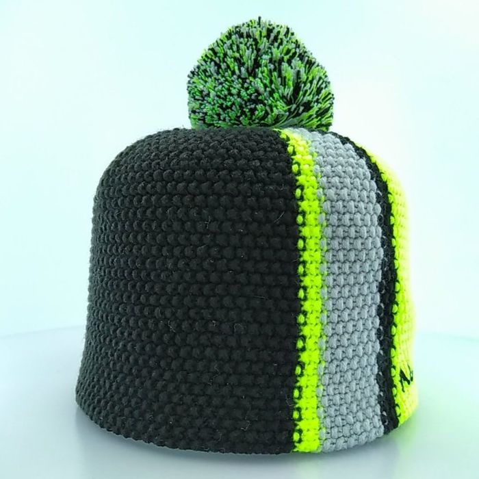 Шапка вязаная NORDSKI Knit (черный/желтый)