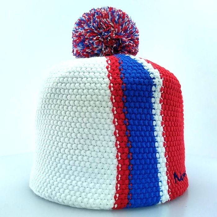 Шапка вязаная NORDSKI Knit (белый/голубой)