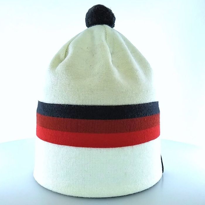 Шапка SWIX Marka (белый/красный)